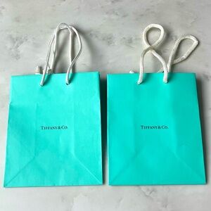 Authentic TIFFANY & Co. Packaging Blue Small Paper 5''x 6''x 3'' gift Bag